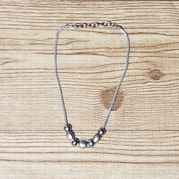 Womens Neclace - Picture 2 of 5